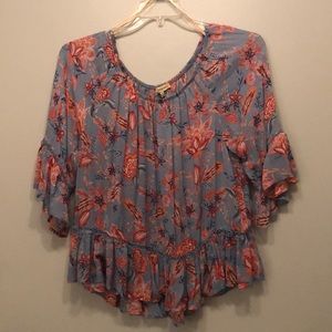 Beautiful flowy floral top